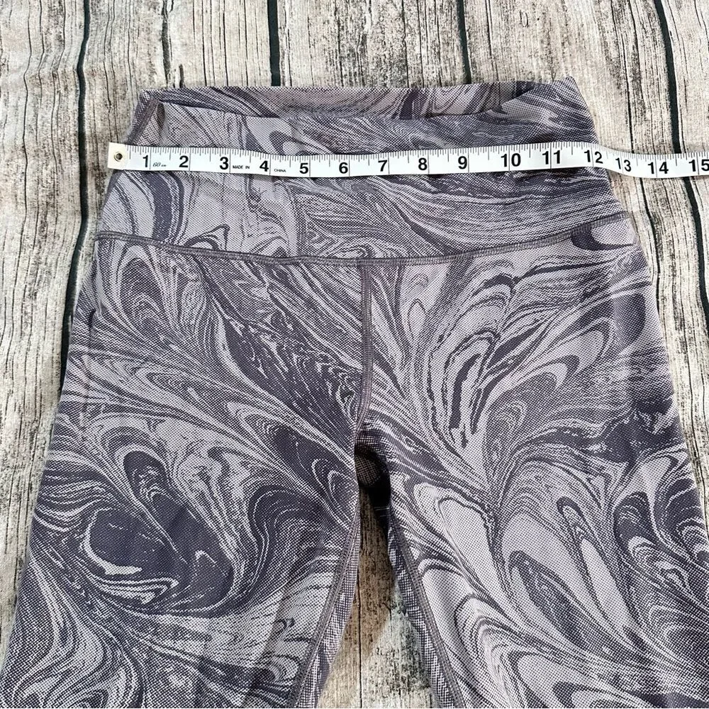 Athleta Transcend 7/8 Leggings in Purple Swirl Print Size Medium - Picture 3 of 5
